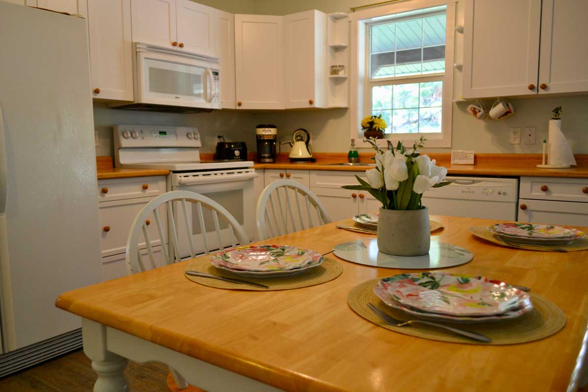 CARRIAGE HOUSE Dining Area