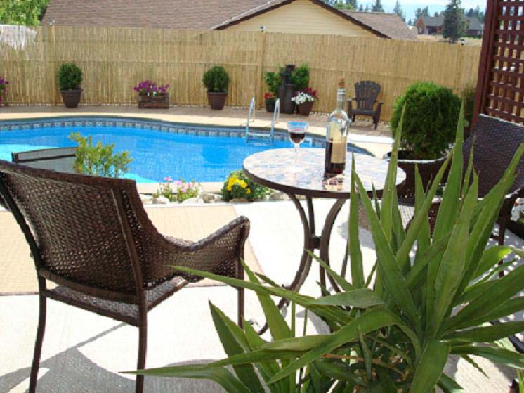 Pool at Poolside Retreat